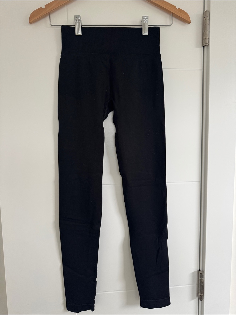 YoungLA Black High-Waist Leggings
